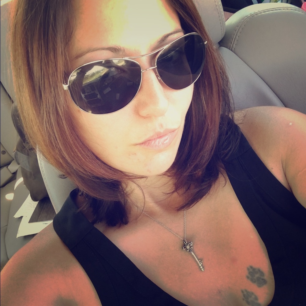 Meet your Posher, Marilyn